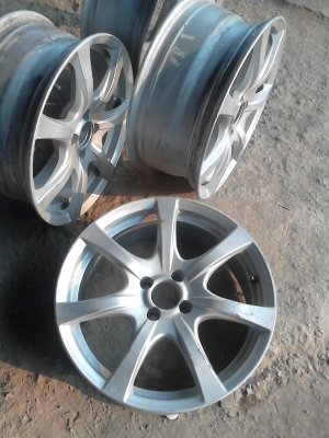 ขอบ 17 ( 17 X 7 JJ ) ขนาด 4 รู 100 ชุด 4 วง TEL.081-427-3941 ขอบ 17 ( 17 X 7 JJ ) ขนาด 4 รู 100 ชุด 4 วง TEL.081-427-3941