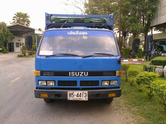 ขายรถหกล้อดั้ม