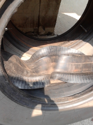 9.00-20 BRIDGE STONE พร้อมยางใน และยางรอง ( มี 4 เส้น ) Tel.081-427-3941 9.00-20 BRIDGE STONE พร้อมยางใน และยางรอง ( มี 4 เส้น ) Tel.081-427-3941