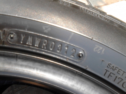 185/60R15 DUNLOP SP SPORT 2030 ปี2012 ชุด 4 เส้น TEL.081-427-3941 185/60R15 DUNLOP SP SPORT 2030 ปี2012 ชุด 4 เส้น TEL.081-427-3941