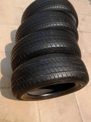 185/60R15 DUNLOP SP SPORT 2030 ปี2012 ชุด 4 เส้น TEL.081-427-3941 185/60R15 DUNLOP SP SPORT 2030 ปี2012 ชุด 4 เส้น TEL.081-427-3941