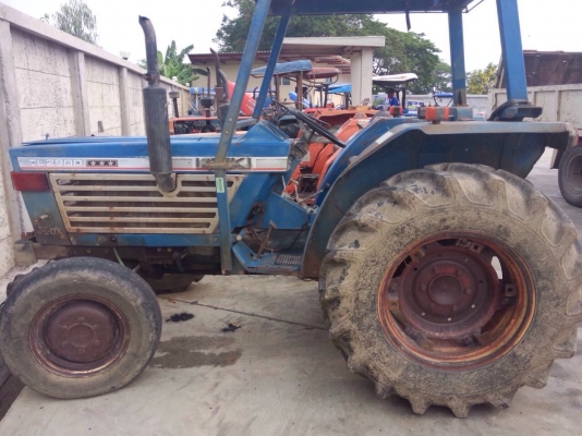 แทรคเตอร์ อิเซกิ TL2900 แทรคเตอร์ อิเซกิ TL2900