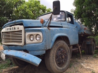 ต้องการขายรถน้ำ6ล้อหน้ายาว TOYOTA เครื่องอีซุซุ130แรงม้า รถขับได้ เล่มทะเบียนแจ้งจอด ราคา155,000