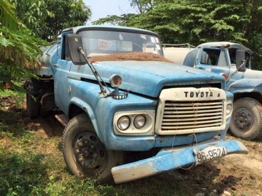 ต้องการขายรถน้ำ6ล้อหน้ายาว TOYOTA เครื่องอีซุซุ130แรงม้า รถขับได้ เล่มทะเบียนแจ้งจอด ราคา155,000