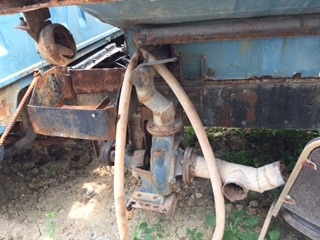 ต้องการขายรถน้ำ6ล้อหน้ายาว TOYOTA เครื่องอีซุซุ130แรงม้า รถขับได้ เล่มทะเบียนแจ้งจอด ราคา155,000