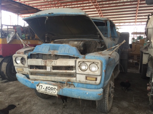 ต้องการขายรถน้ำ6ล้อหน้ายาว TOYOTA เครื่องอีซุซุ130แรงม้า รถขับได้ เล่มทะเบียนแจ้งจอด ราคา155,000