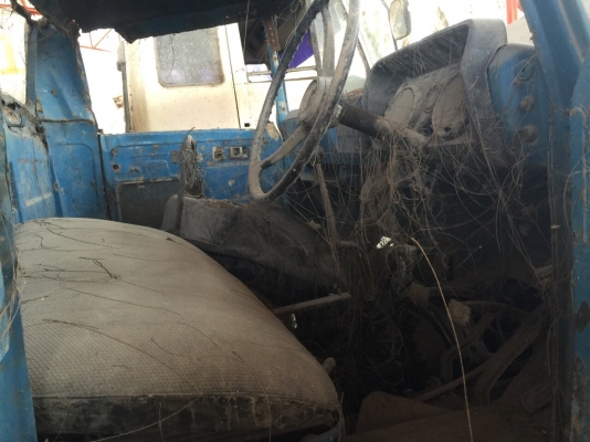 ต้องการขายรถน้ำ6ล้อหน้ายาว TOYOTA เครื่องอีซุซุ130แรงม้า รถขับได้ เล่มทะเบียนแจ้งจอด ราคา155,000