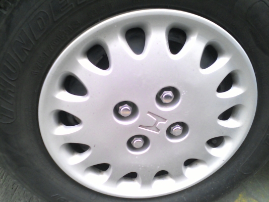 ขอบ 13 กะทะ 4 รู 100 มม. พร้อมยาง 175/70R13 ชุด 4 ล้อ TEL.081-427-3941 ขอบ 13 กะทะ 4 รู 100 มม. พร้อมยาง 175/70R13 ชุด 4 ล้อ TEL.081-427-3941