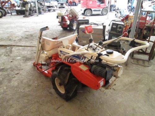 รถเกี่ยวข้าวเดินตาม KUBOTA HF32 รหัสสินค้า : 80802333 หรือเพิ่มเติมไดที่ www.nihonmono.com รถเกี่ยวข้าวเดินตาม KUBOTA HF32 รหัสสินค้า : 80802333 หรือเพิ่มเติมไดที่ www.nihonmono.com