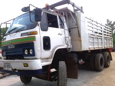 iSUZU JCM หัวจำโบ้ 200 วางเครื่องEK100 260 สโลกลาง  ท้ายZM