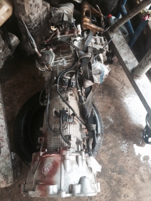 ขายเกียร์ออโต้ไททั้น 2.5 4WD ขายเกียร์ออโต้ไททั้น 2.5 4WD