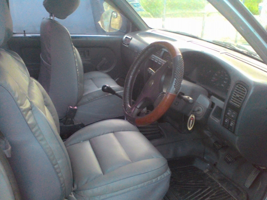 ขาย BIG M แคปจอโค้ง เครื่องแดง2.5 คัดชีสวย เครื่องแน่นไม่ไอ พร้อมใช้งาน