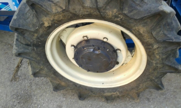 ขายฟอร์ด 6640 คานนิวฮอนแลน ดันหน้าหาง 3 ไครเฮงหลี เล่มทะเบียน