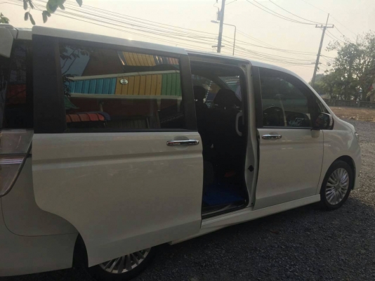 ขาย HONDA stepwagon มือหนึ่งป้ายแดง