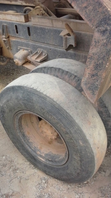 รถนิสสัน 6 ล้อดั้ม  120  แรงม้า.  ปี 46  สนใจติดต่อ 081 - 6079515