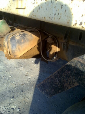 รถนิสสัน 6 ล้อดั้ม  120  แรงม้า.  ปี 46  สนใจติดต่อ 081 - 6079515