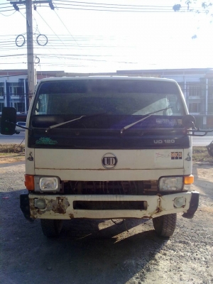 รถนิสสัน 6 ล้อดั้ม  120  แรงม้า.  ปี 46  สนใจติดต่อ 081 - 6079515