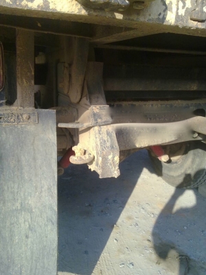 รถนิสสัน 6 ล้อดั้ม  120  แรงม้า.  ปี 46  สนใจติดต่อ 081 - 6079515