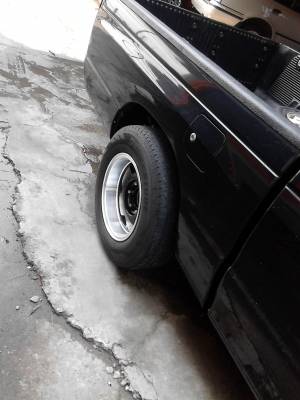 215/70R15 BRIDGESTONE DURAVIS R611 มีชุด 4 เส้น ปี 2013 TEL.081-427-3941 215/70R15 BRIDGESTONE DURAVIS R611 มีชุด 4 เส้น ปี 2013 TEL.081-427-3941