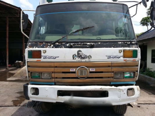 รถนิสสัน UD  10  ล้อ หัวลาก 180 แรงม้า. ปี 34  (  * ขายตามสภาพ. / มีขาย 2 คัน.  )   สนใจติดต่อ 081 - 6079515