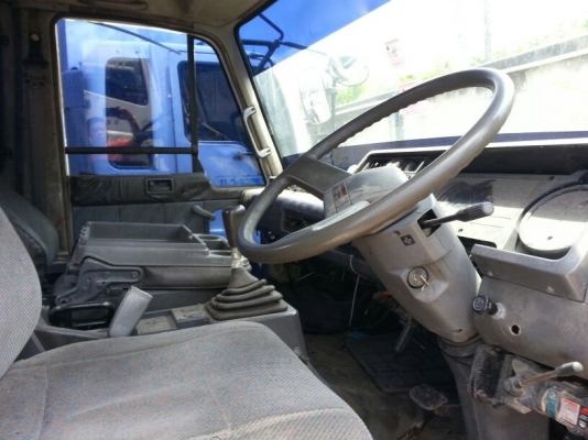 รถนิสสัน UD  10  ล้อ หัวลาก 180 แรงม้า. ปี 34  (  * ขายตามสภาพ. / มีขาย 2 คัน.  )   สนใจติดต่อ 081 - 6079515