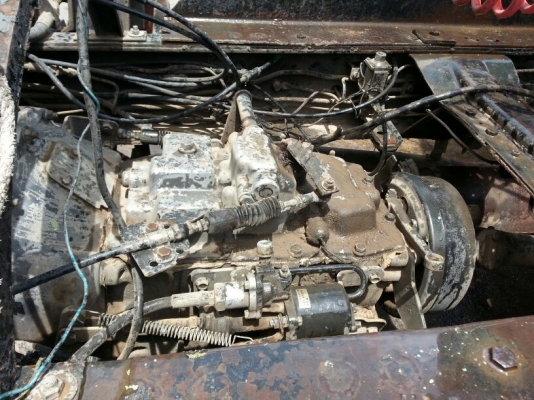 รถนิสสัน UD  10  ล้อ หัวลาก 180 แรงม้า. ปี 34  (  * ขายตามสภาพ. / มีขาย 2 คัน.  )   สนใจติดต่อ 081 - 6079515