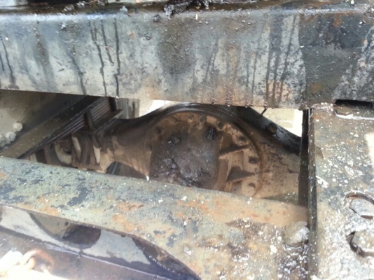 รถนิสสัน UD  10  ล้อ หัวลาก 180 แรงม้า. ปี 34  (  * ขายตามสภาพ. / มีขาย 2 คัน.  )   สนใจติดต่อ 081 - 6079515