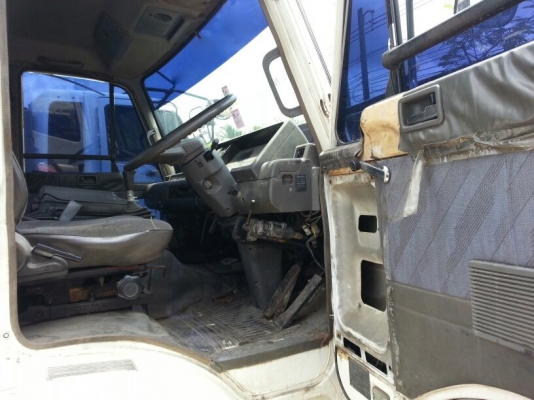 รถนิสสัน UD  10  ล้อ หัวลาก 180 แรงม้า. ปี 34  (  * ขายตามสภาพ. / มีขาย 2 คัน.  )   สนใจติดต่อ 081 - 6079515