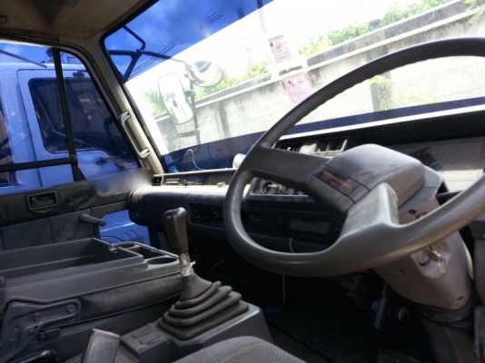 รถนิสสัน UD  10  ล้อ หัวลาก 180 แรงม้า. ปี 34  (  * ขายตามสภาพ. / มีขาย 2 คัน.  )   สนใจติดต่อ 081 - 6079515