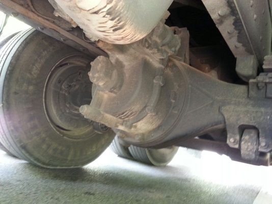 รถอีซูซุ 10 ล้อดั้ม FXZ  320  แรงม้า.  ปี 48  ( ขายแม่ , ลูก. )      สนใจติดต่อ  081 - 6079515