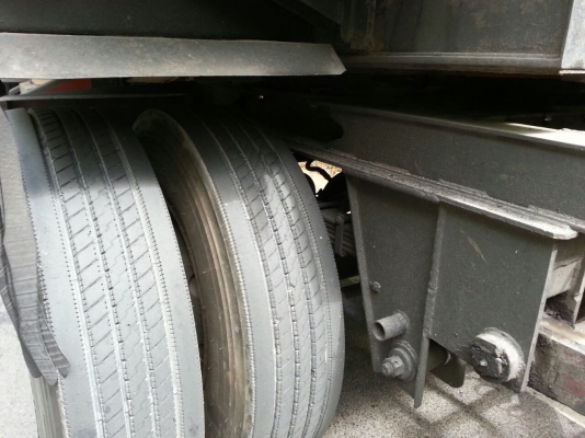 รถอีซูซุ 10 ล้อดั้ม FXZ  320  แรงม้า.  ปี 48  ( ขายแม่ , ลูก. )      สนใจติดต่อ  081 - 6079515