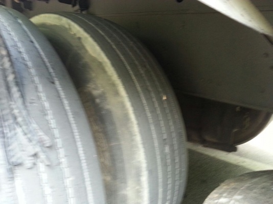 รถอีซูซุ 10 ล้อดั้ม FXZ  320  แรงม้า.  ปี 48  ( ขายแม่ , ลูก. )      สนใจติดต่อ  081 - 6079515