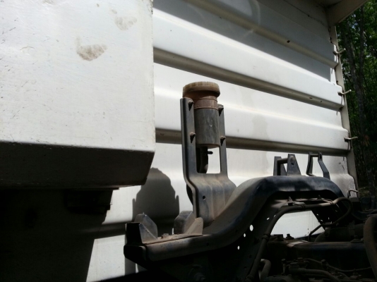 รถอีซูซุ 10 ล้อดั้ม FXZ  320  แรงม้า.  ปี 48  ( ขายแม่ , ลูก. )      สนใจติดต่อ  081 - 6079515