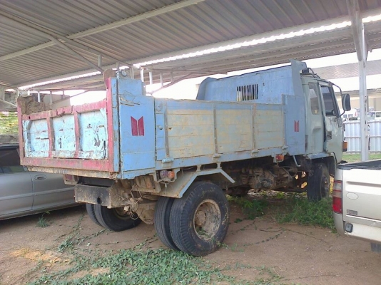 **453,000 บ.ต่อรอง///6ล้อดั้มดินยาง8 ROCKY-175** ขาย ISUZU ROCKY FRR-175 6ล้อดั้มดิน5คิว ISUZU ROCKY FRR13HA 6BG1-175HP เครื่องเดิม เกียร์เดิม เครื่อง/เกียร์ ดี ยังโอเค ช่วงล่างใหญ่ Fหน้า-หลัง คัสซี ดี เดิม ไม่ผุ กระบะดั้มฝาข้างมิเนียม 5ตัน 3.60ม.ยิงหน้า