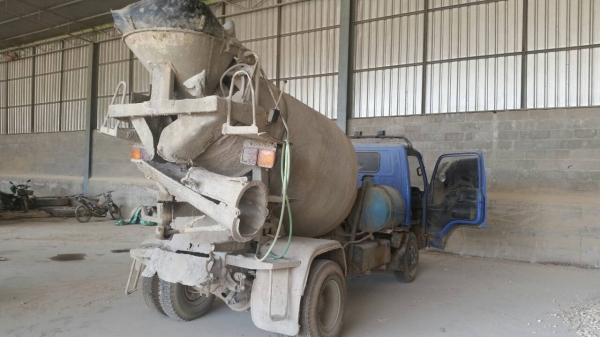 ขายรถ6ล้อNKRเครือง130แรงปี44ติดโม้ตรง3คิวมีเล่มทะเบืยน