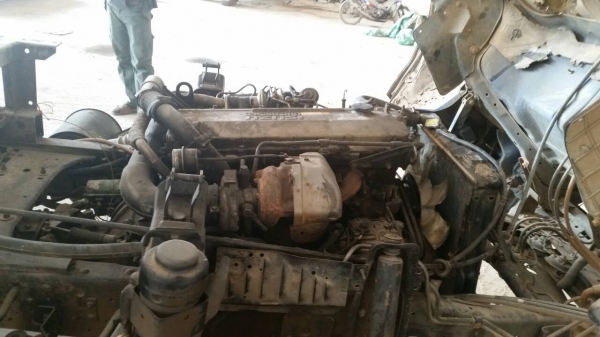 ขายรถ6ล้อNKRเครือง130แรงปี44ติดโม้ตรง3คิวมีเล่มทะเบืยน