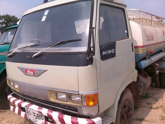หกล้อ HINO FC 120ชุปเปอร์เสีย บรรทุกน้ำ7,000ลิตร พร้อมใช้งาน เล่มทะเบียนพร้อม☆☆☆ราคา465,000บ☆☆☆ต่อรองได้ครับ