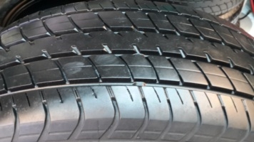 ขายยาง185/60/15 ยาง DUNLOP SP SPORT  2030 ปี 14 ( 1ชุด )