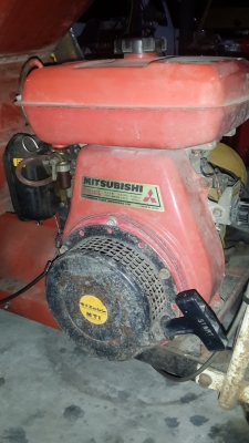 เครื่องบดย่อยกิ่งไม้ 22000 บาทครับ