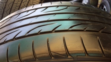 ขายยาง215/55/17 ยาง DUNLOP SP SPORT  LM 704 ปี 13  ( 1ชุด )