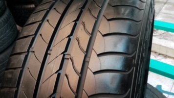 ขายยาง225/45/18 ยาง GOOD YEAR  Effieient grip ปี 12 ( 2เส้น )