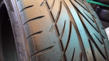 ขายยาง225/45/18 ยาง Hankook ventus V12 evo ปี 12 ( 1คู่ ) ขายยาง225/45/18 ยาง Hankook ventus V12 evo ปี 12 ( 1คู่ )