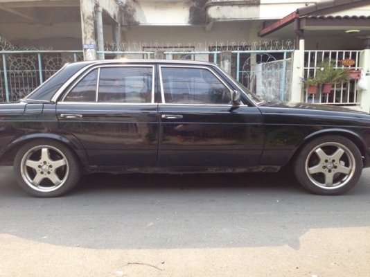 ขาย รถเบนซ์ w123 เครื่อง 1j ติดแก๊ส lpg ถูกมาก 79000
