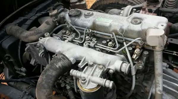 มิตซู แคนเตอร์FE649 ดั้ม หิน ทราย รถปี 48 มิตซู แคนเตอร์FE649 ดั้ม หิน ทราย รถปี 48