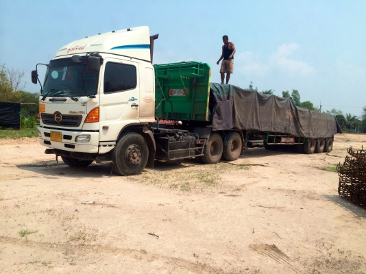 ขายด่วน  รถสิบล้อหัวลาก พร้อมหางพื้นเรียบสามเพลา   HINO  MEGA320  พร้อมใช้งาน เอกสารพร้อม