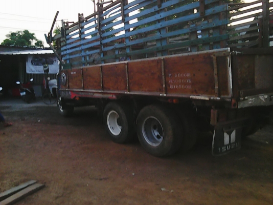 ขายสิบล้อหัวยาวเพลาเดียว อีซูสุ เพาเวอร์ เครื่อง EH-700-168 แรง เกียร์ร็อก สโลว์อินเตอร์ 4 สปีด เฟืองท้ายใหญ่ ขายสิบล้อหัวยาวเพลาเดียว อีซูสุ เพาเวอร์ เครื่อง EH-700-168 แรง เกียร์ร็อก สโลว์อินเตอร์ 4 สปีด เฟืองท้ายใหญ่