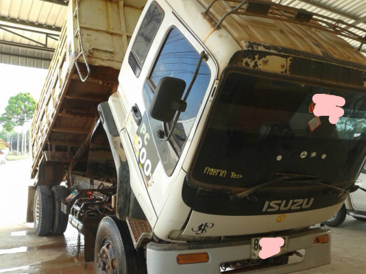 ขายรถบรรทุก 6 ล้อดัมพ์ ISUZU DECA 195 แรงม้าปี 2540 ราคา 750000