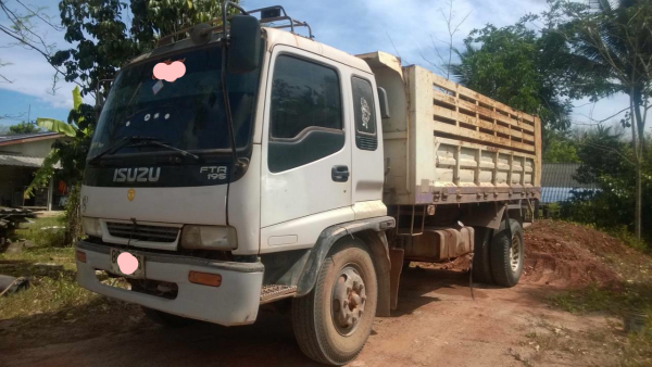 ขายรถบรรทุก 6 ล้อดัมพ์ ISUZU DECA 195 แรงม้าปี 2540 ราคา 750000