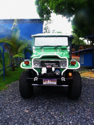 TOYOTA LAND CRUISER FJ 40 TOYOTA LAND CRUISER FJ 40