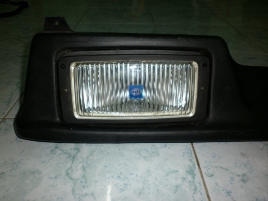 ต้องการขาย front spoiler hella vw golf mk1 ต้องการขาย front spoiler hella vw golf mk1